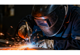 Comment souder une cornière acier : techniques et conseils pratiques